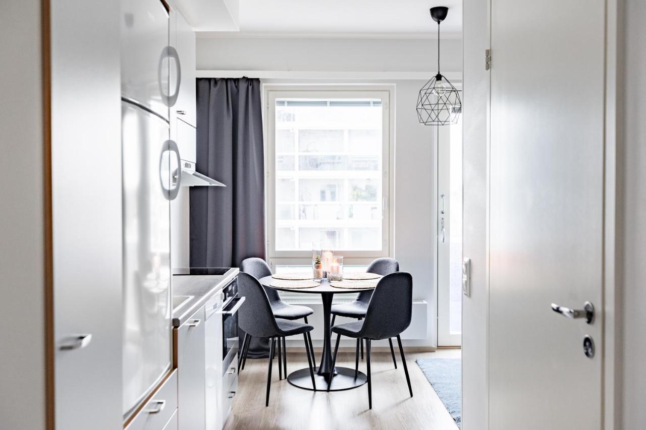 Arctic Blue City Suite Rovaniemi Exterior photo